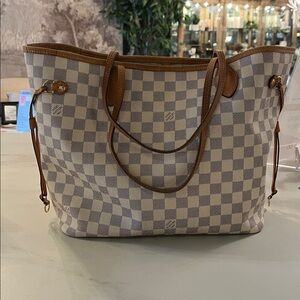 Louis Vuitton Neverfull MM Cream Checkered Tote . Authentic. Dust Bag